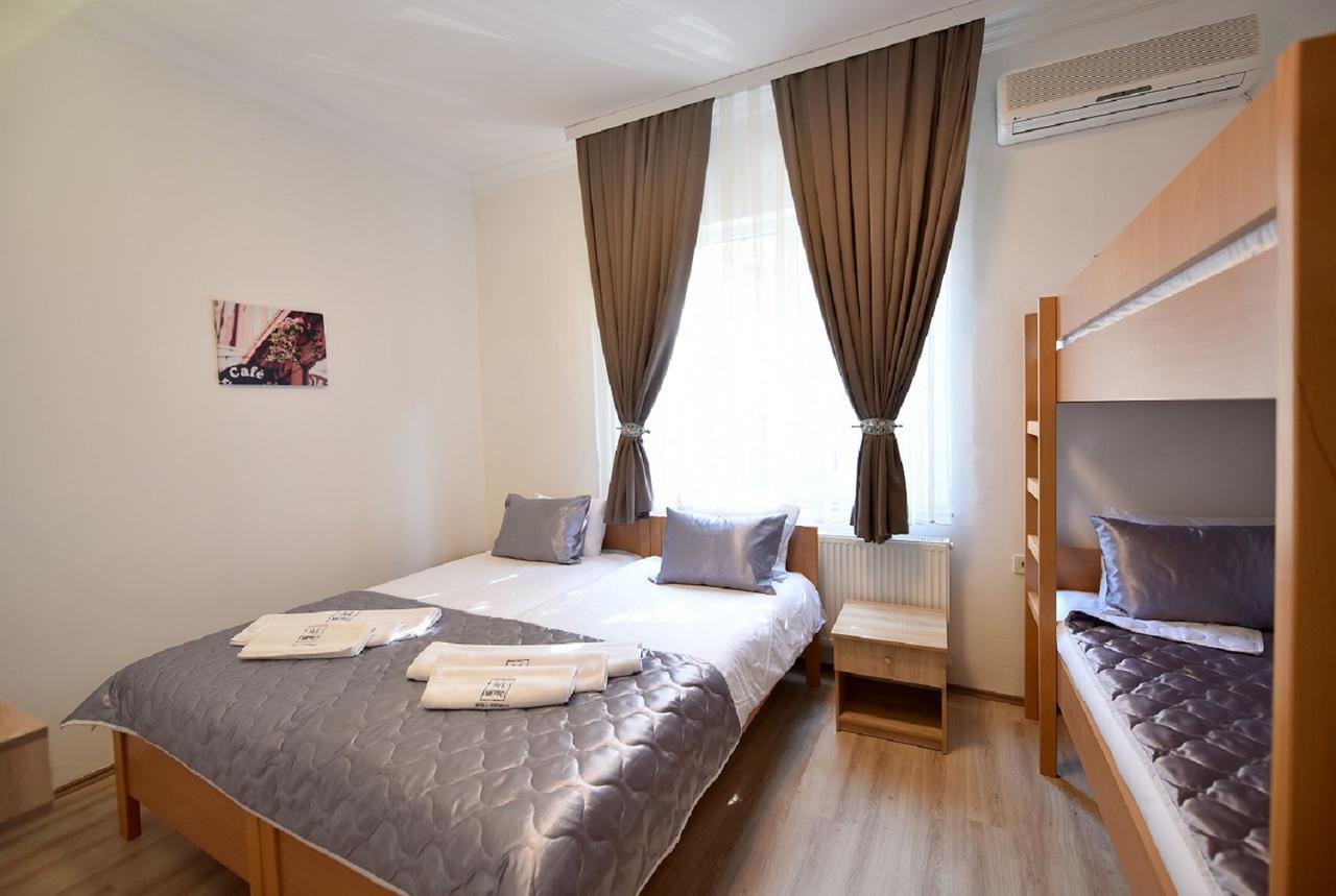 Villa Nina Hotel & Lounge Bar Szkopje Kültér fotó