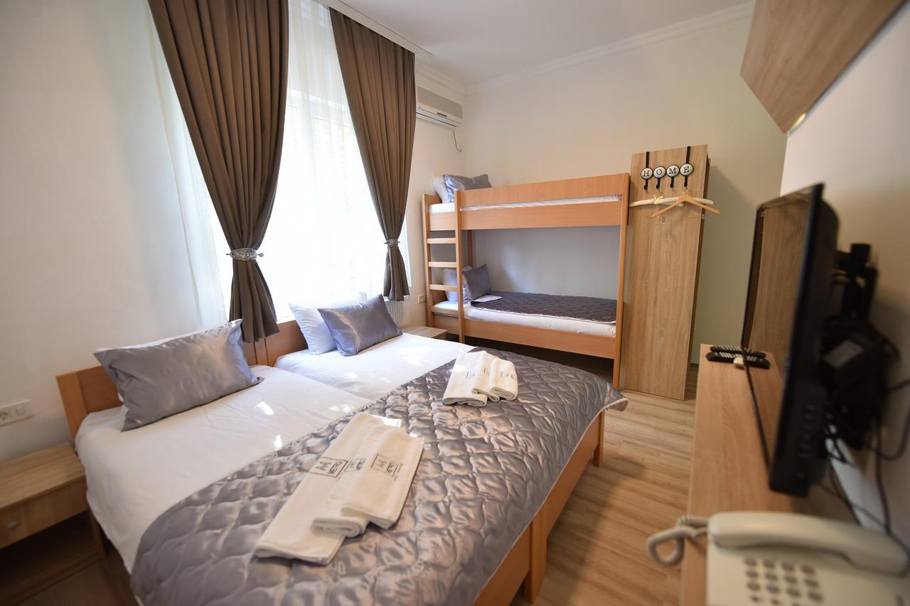 Villa Nina Hotel & Lounge Bar Szkopje Kültér fotó